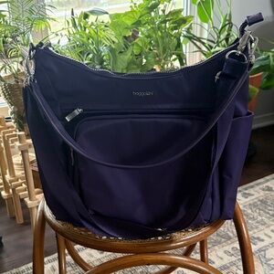 Baggallini Nolita convertible hobo.